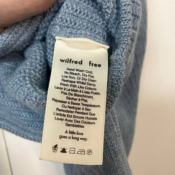 Aritzia Wilfred Free Lolan 100% Merino Wool Blue batwing  Sleeve Cropped Sweater - Picture 5 of 11